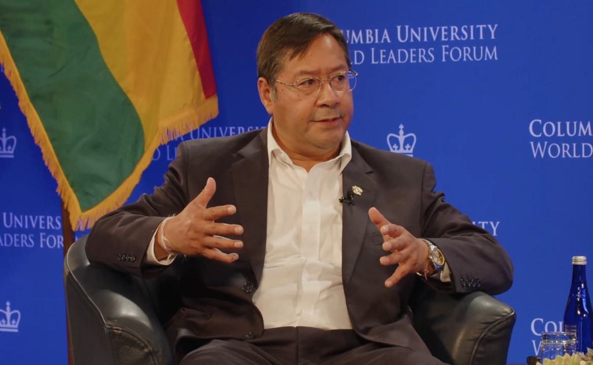 Arce sienta cátedra en EEUU y despierta interés del Premio Nobel de Economía sobre el modelo boliviano