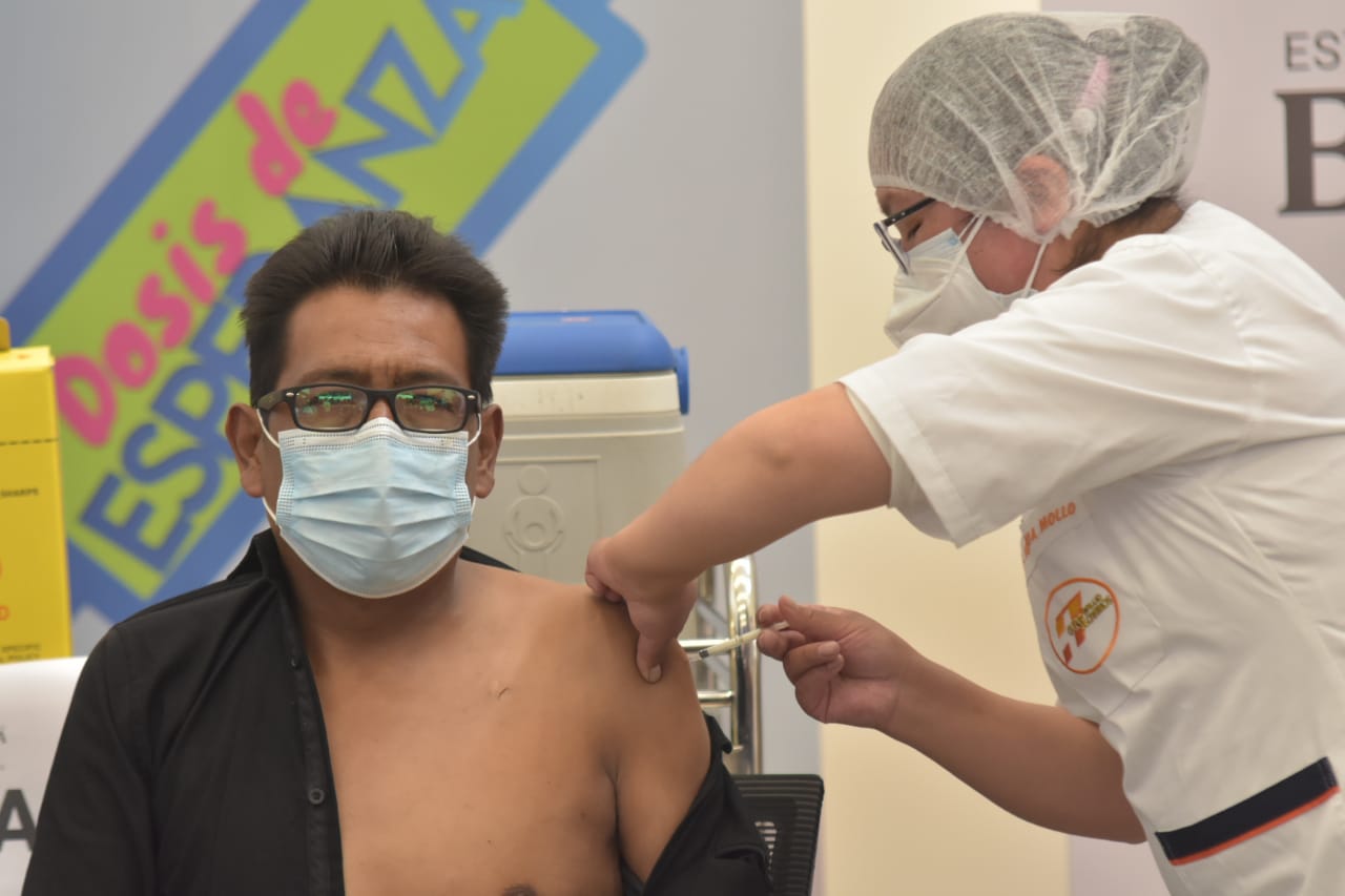 Paciente renal de El Alto: “Todavía vemos una luz en el camino para seguir adelante gracias a esta vacuna”