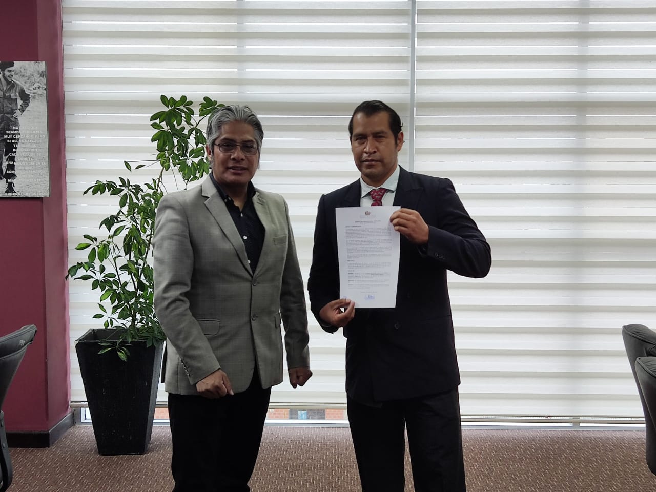 Procurador Chávez posesiona al nuevo representante de la PGE en Tarija