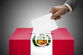 Analista: Perú, un final electoral de suspenso, con 18 candidatos y una probable segunda vuelta