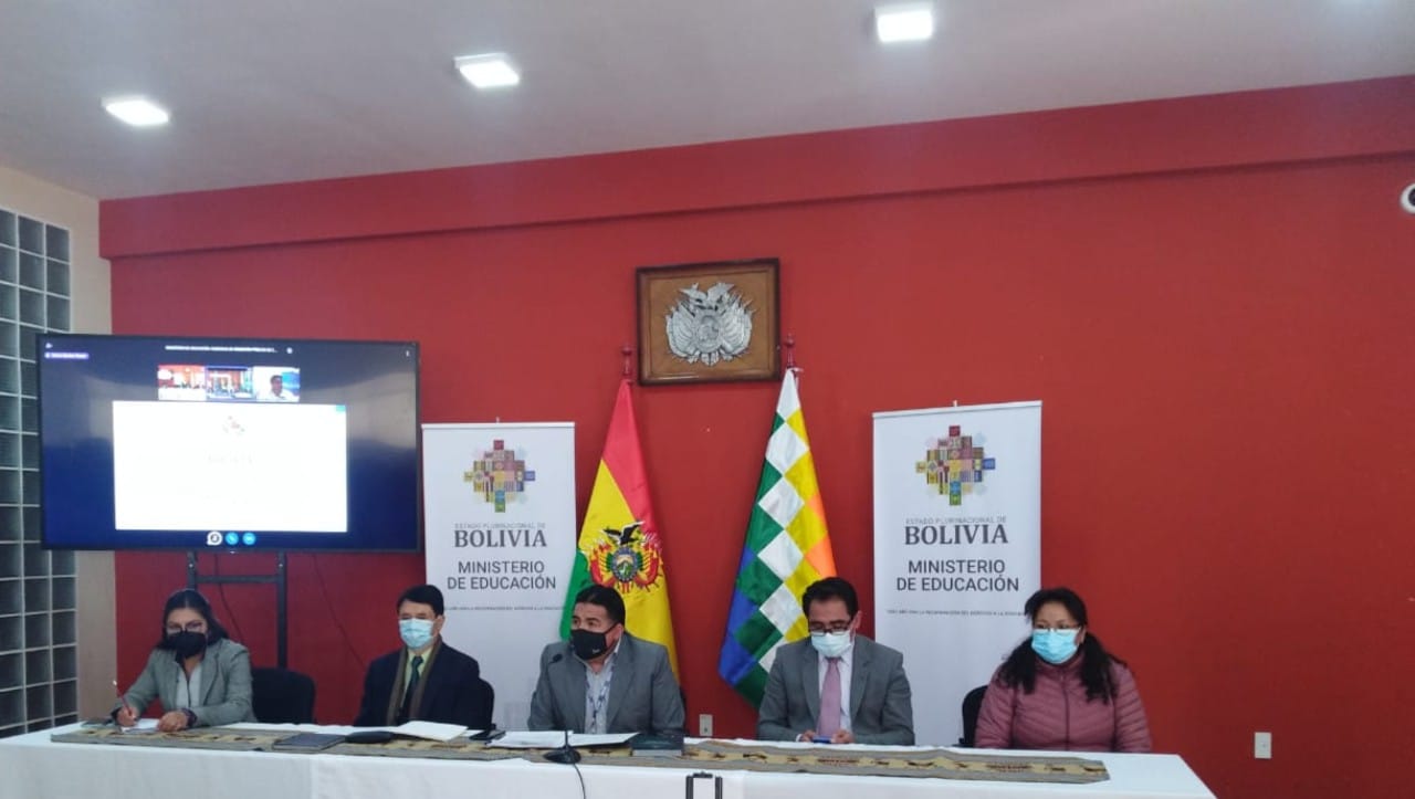 Ministro de Educación destaca esfuerzo e inversión gubernamental para la enseñanza durante la pandemia