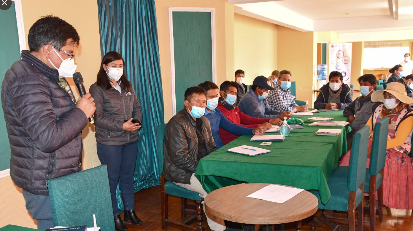 Gobierno y complejo productivo lácteo coordinan agenda de trabajo para atender demandas del sector