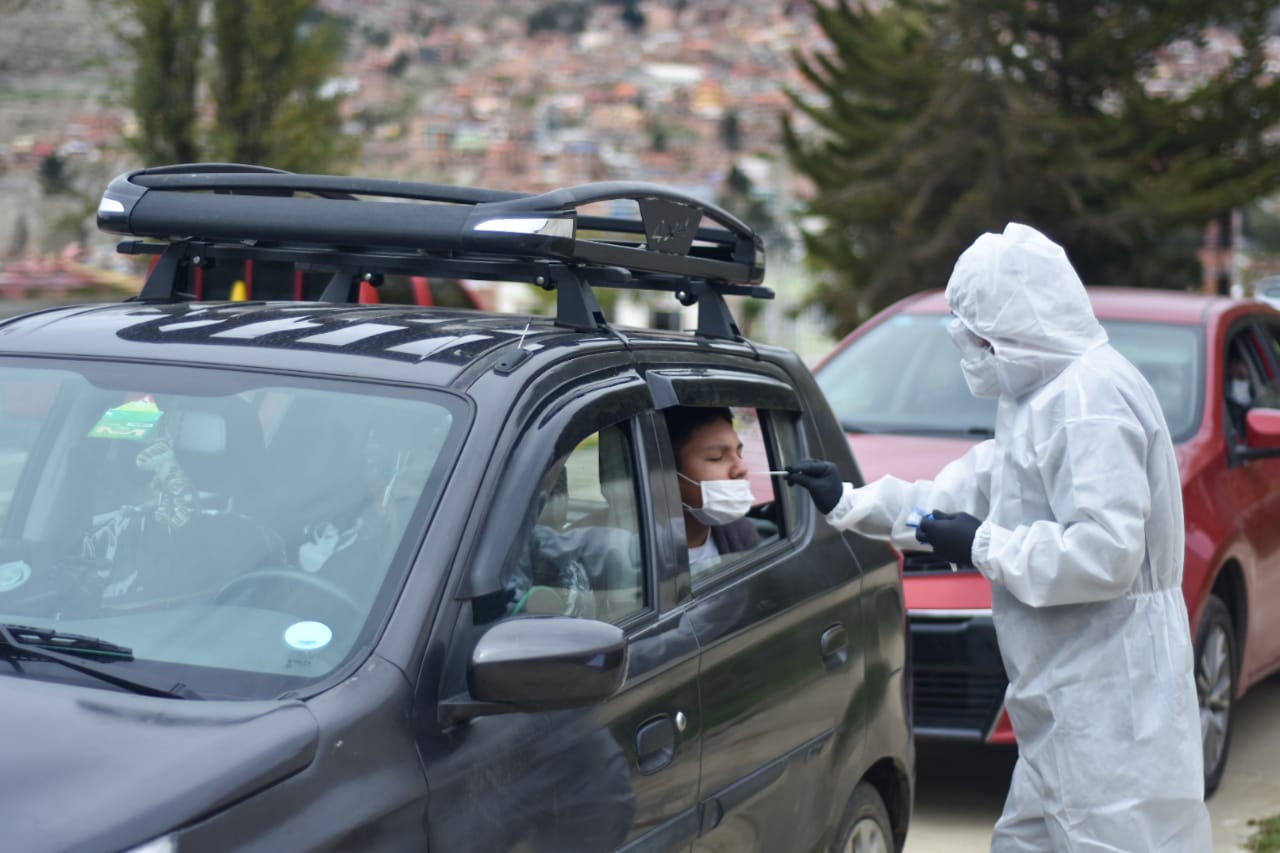 La Paz comienza a aplicar las pruebas de antígeno nasal en distintos puntos de la ciudad