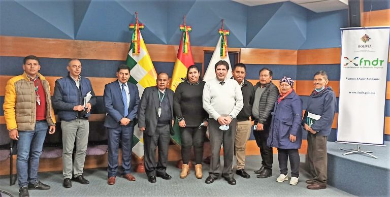 Municipios reciben información sobre programas de financiamiento del FNDR