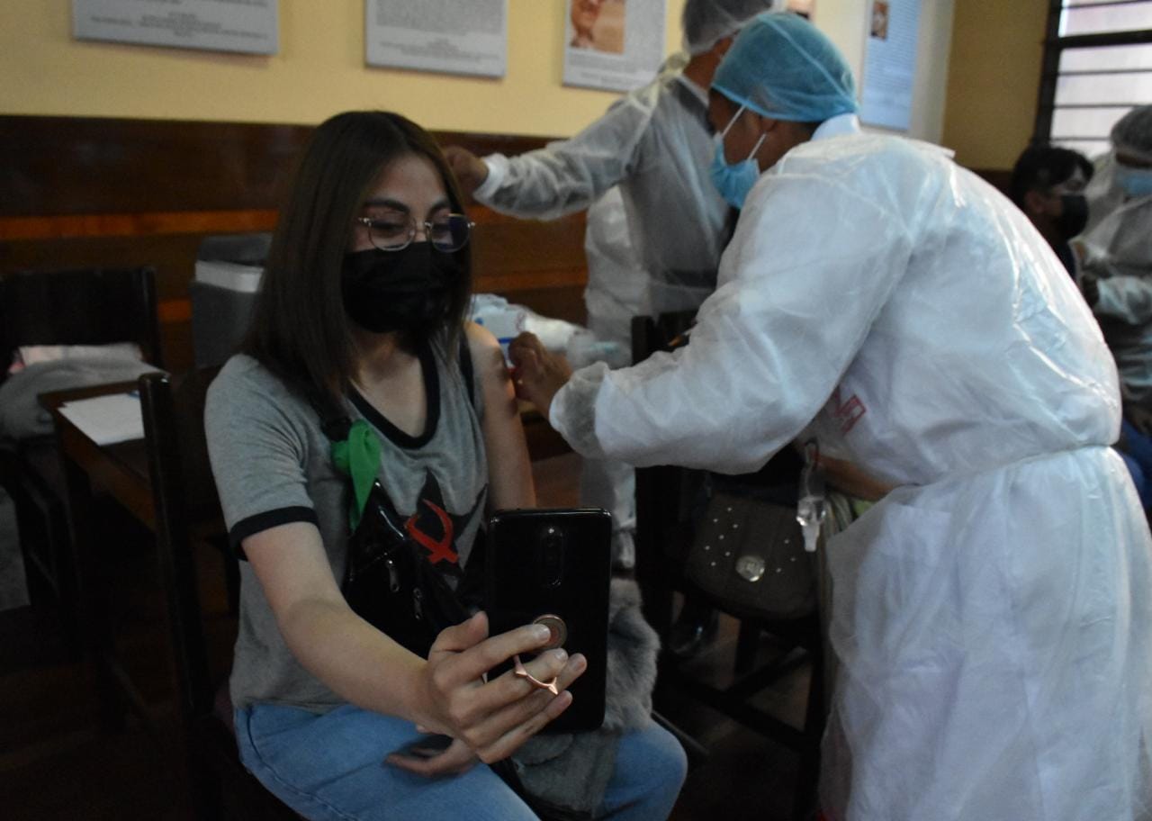 Presidente de Diputados afirma que vacunarse contra el COVID-19 es una obligación moral y personal