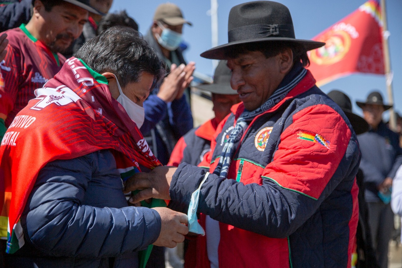 Vicepresidente inaugura torneo de futbol de las 20 provincias paceñas e insta a fortalecer la unidad
