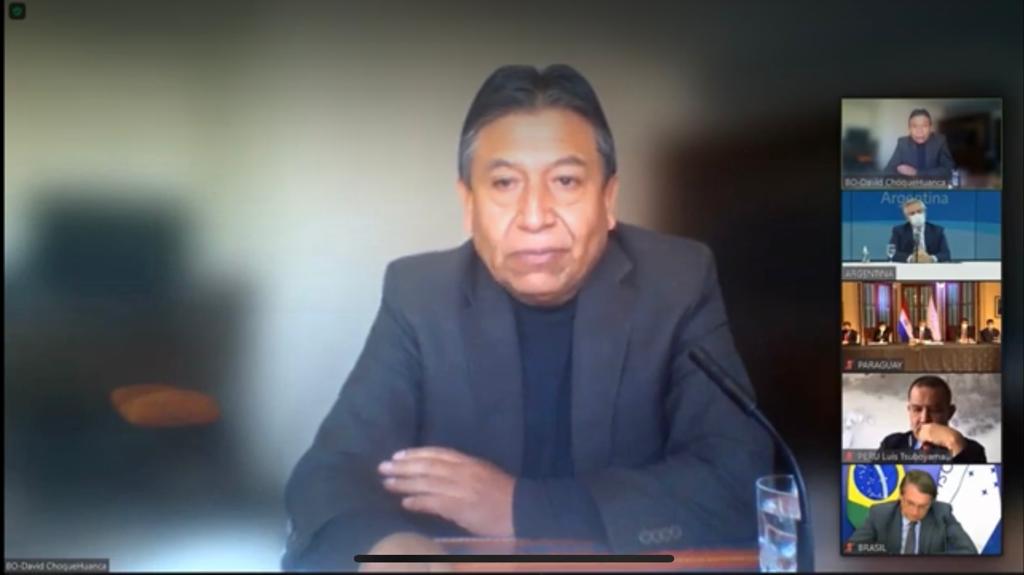 Vicepresidente propone al Mercosur la “libre circulación” de quienes se hayan vacunado