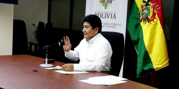 Montaño: Decreto Supremo 4605 apunta a reactivar el turismo y el transporte aéreo