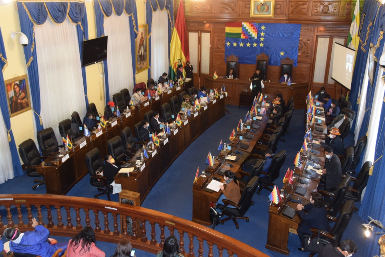 Senado rinde homenaje póstumo a Felipe Quispe ‘El Mallku’