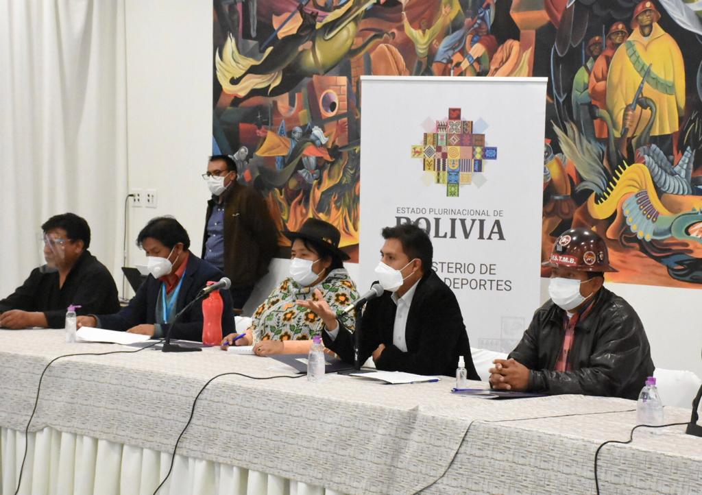 Gobierno socializa Ley de Emergencia Sanitaria a movimientos sociales