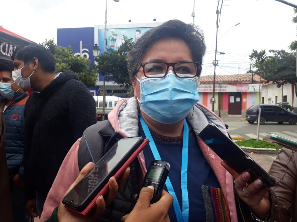 Ministra Navia compromete trabajo en favor de fabriles de Tarija