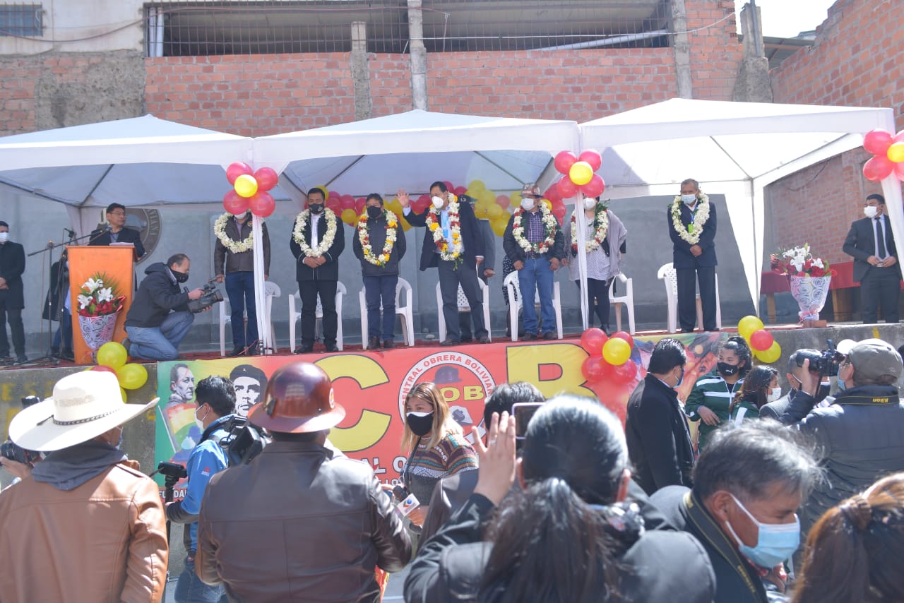 Autoridades de Estado participan en acto de conmemoración del 69 aniversario de la COB (Adelanto)