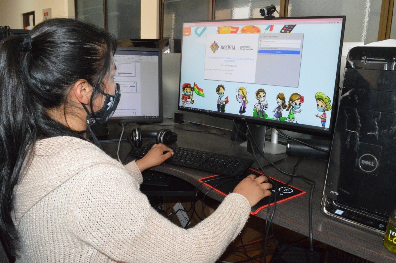 Más de 200.000 personas se conectan a la plataforma del Ministerio de Educación en horas pico