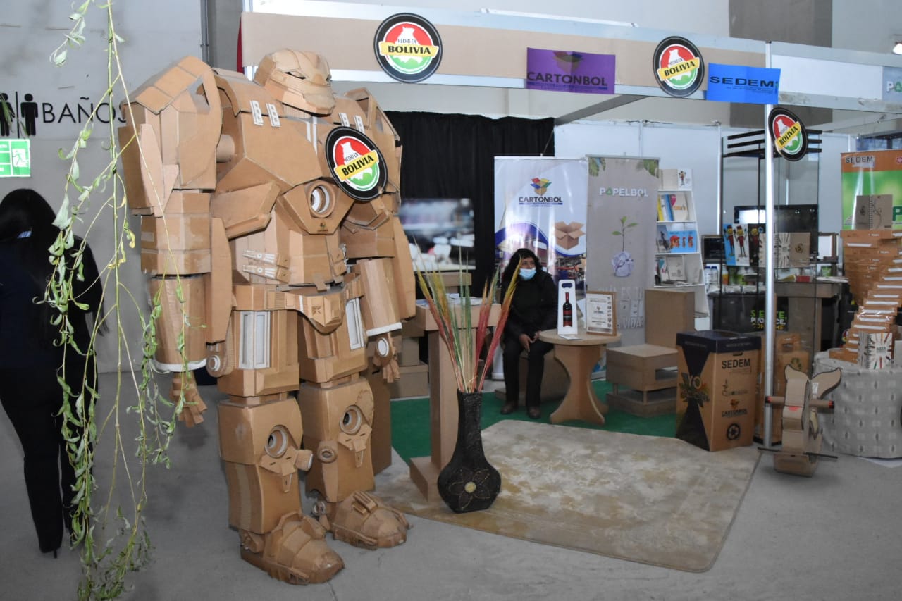 Relanzan el sello “Hecho en Bolivia” para reactivar y dinamizar la economía del país (amplia)