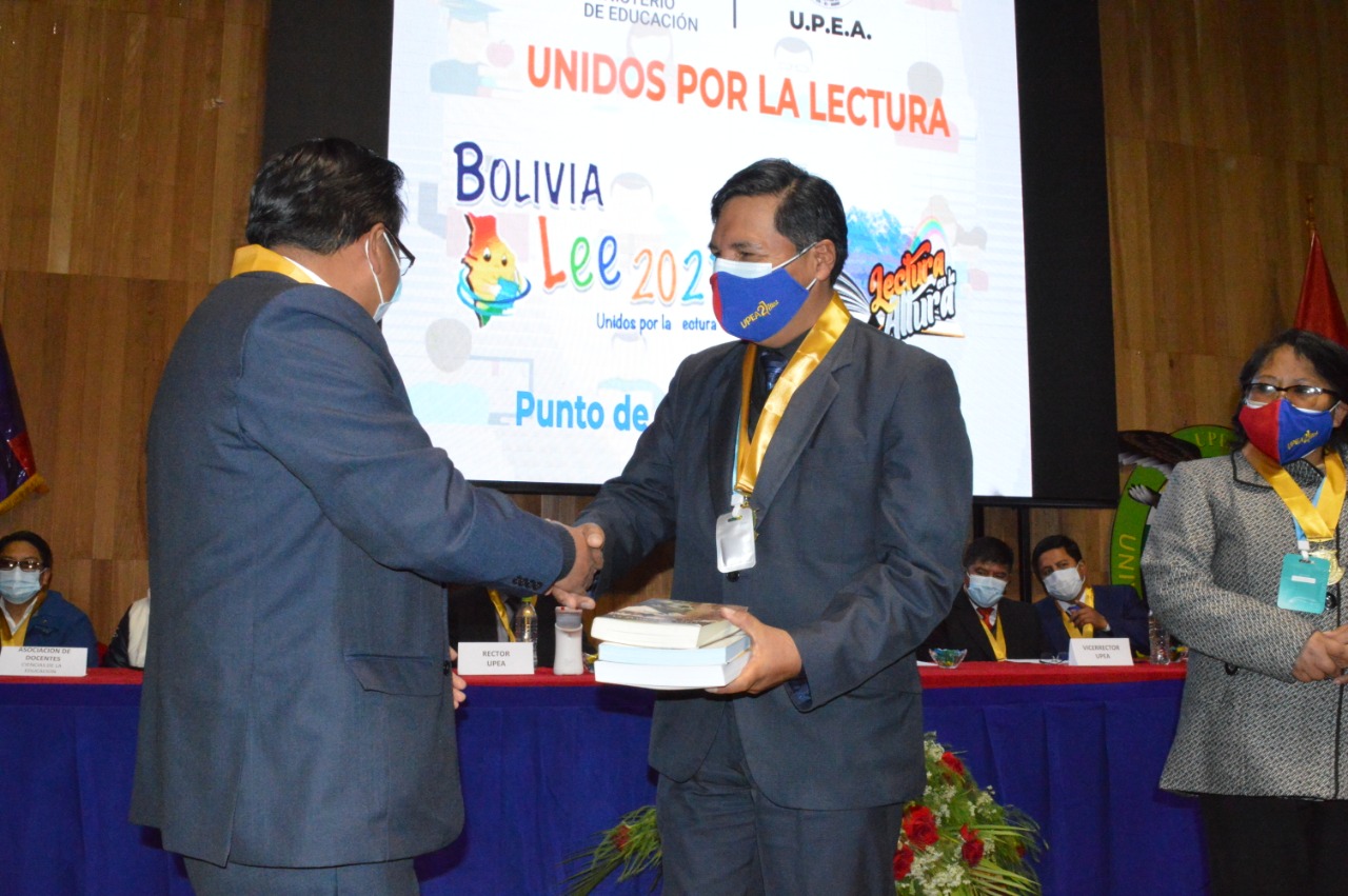 UPEA se suma a la campaña “Bolivia Lee 2021” con la dotación de 1.000 libros