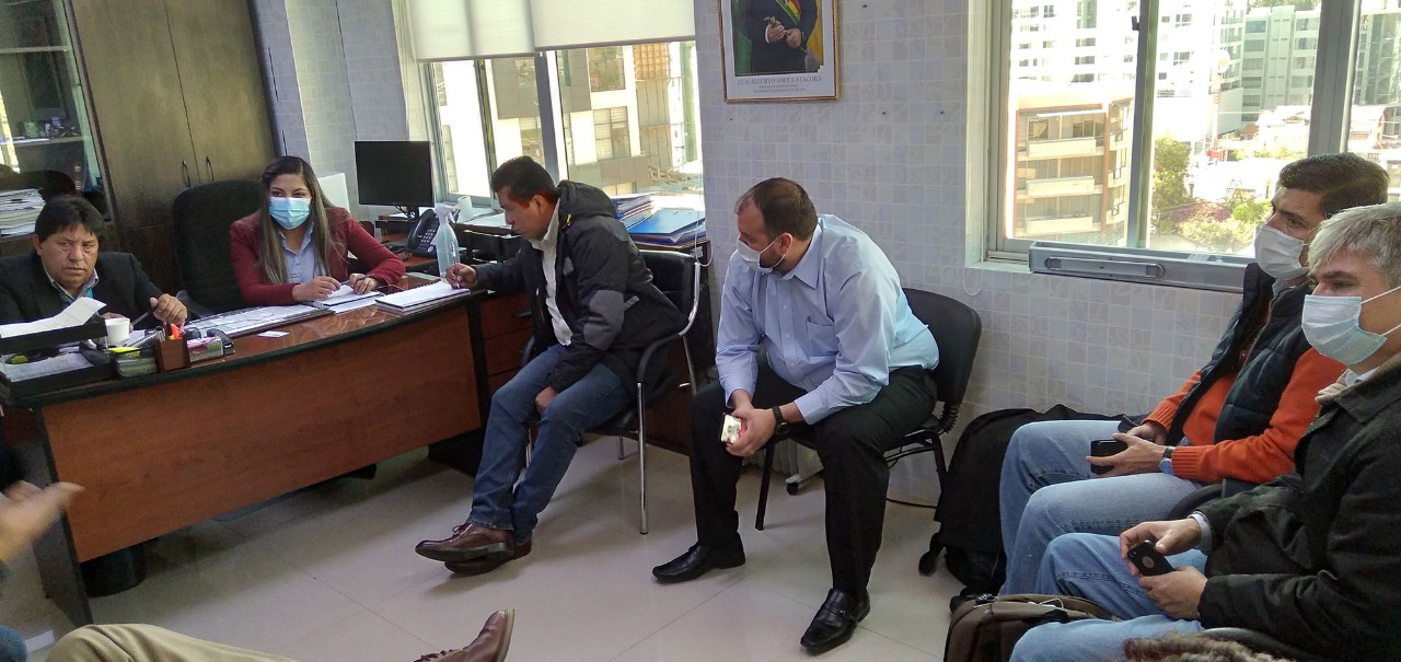 Emapa se reúne con productores de granos, lecheros, avicultores y porcinocultores de Santa Cruz