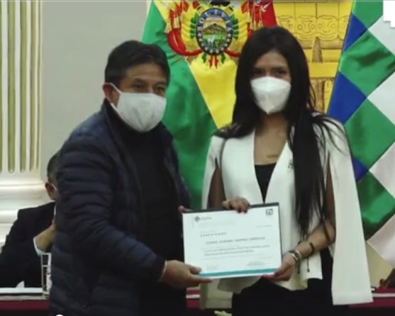 Vicepresidente pide irradiar pensamiento de hermandad a 16 representantes supraestatales graduados del curso de relaciones internacionales