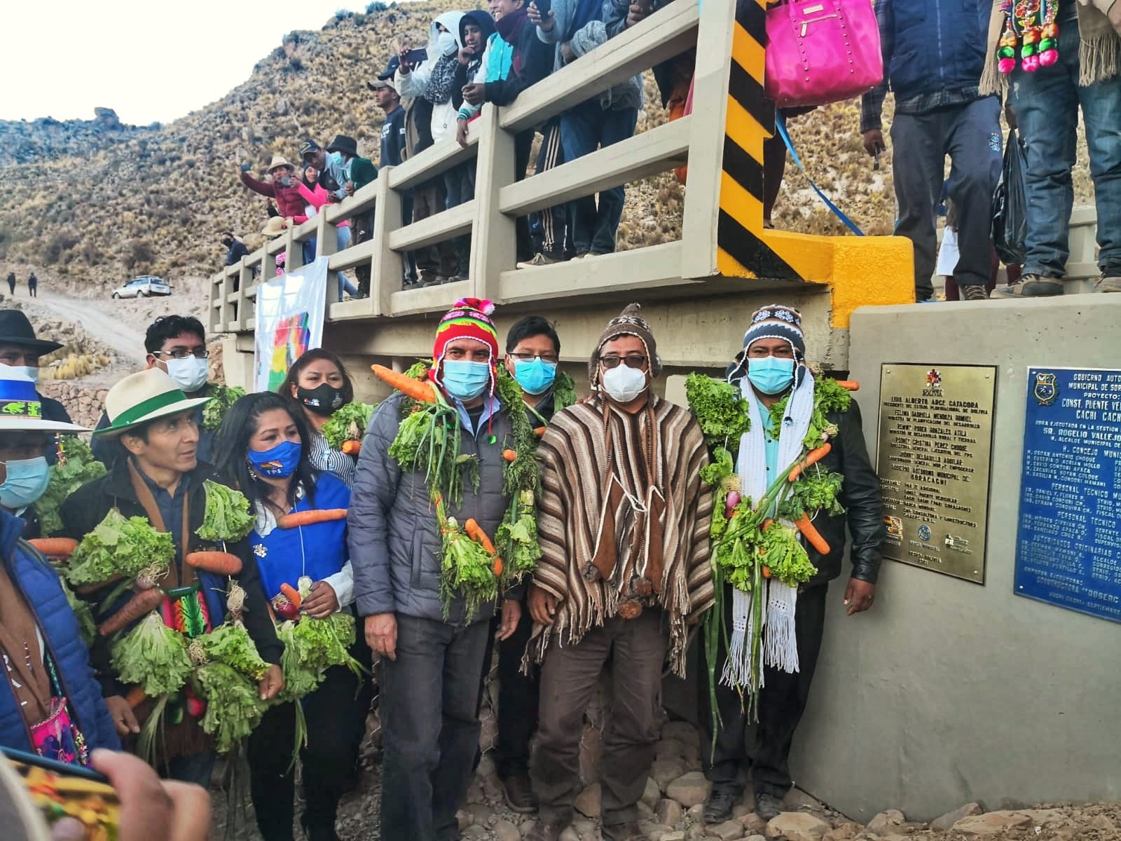 Inauguran puente vehicular en Soracachi con una inversión mayor a los Bs 640.000