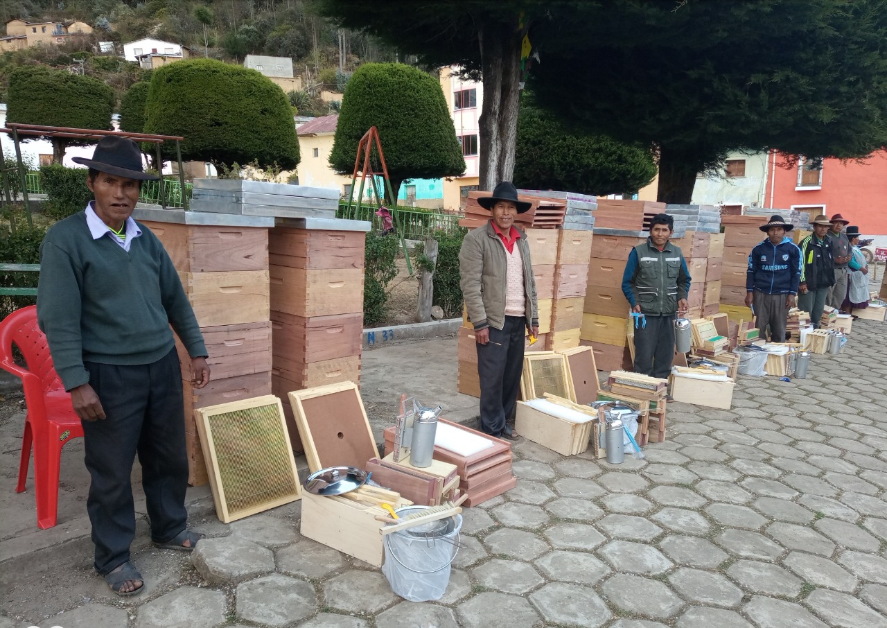 Ministerio de Desarrollo Rural apoya producción de miel en el norte paceño con una inversión de Bs 221.270