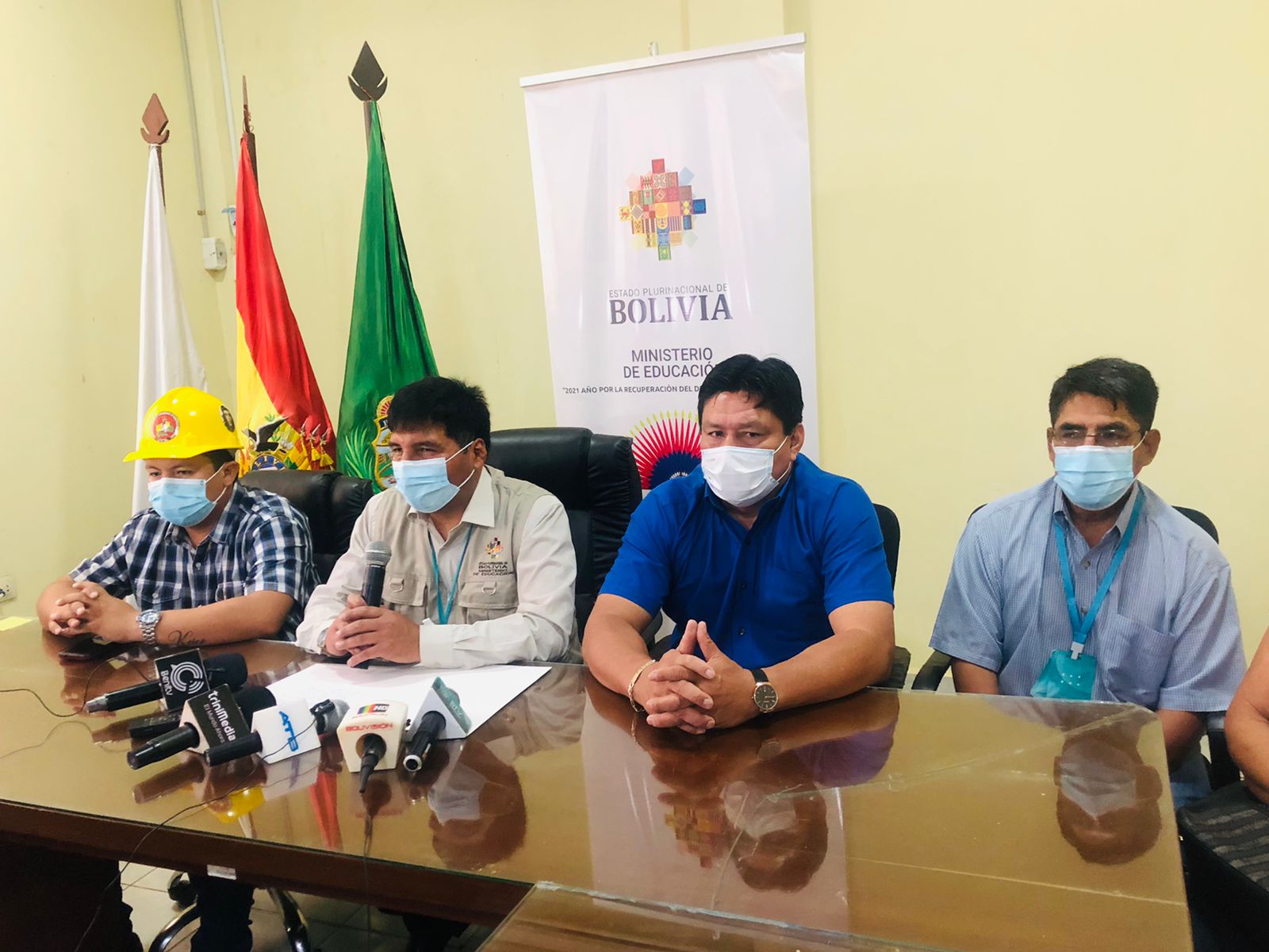 Educación entrega 143.985 textos de aprendizaje para estudiantes de Beni