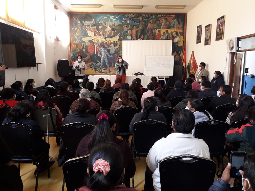 Ministerio de Salud coordina nueva estrategia para fortalecer la vacunación contra el COVID-19 en El Alto