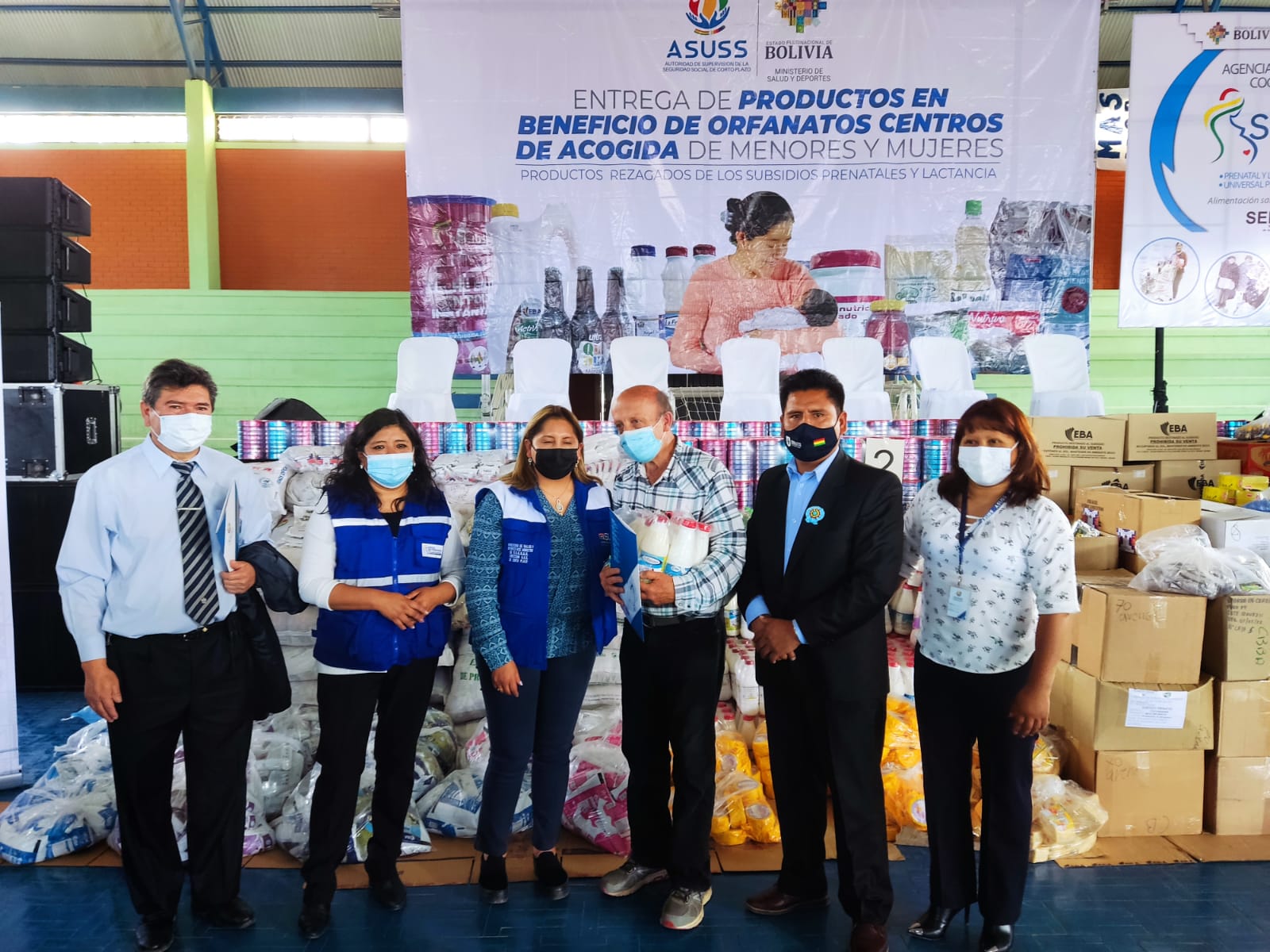 Salud beneficia a centros de acogida de menores y mujeres con entrega de alimentos nutricionales en Sacaba