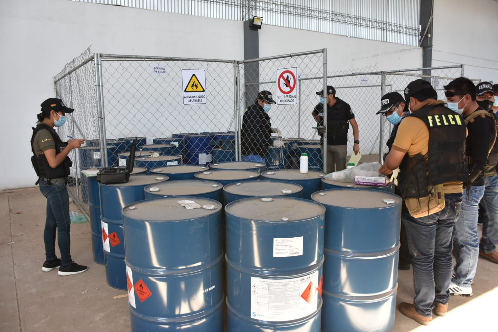 Inspeccionan importadoras, comercializadoras y productoras de sustancias controladas en Santa Cruz