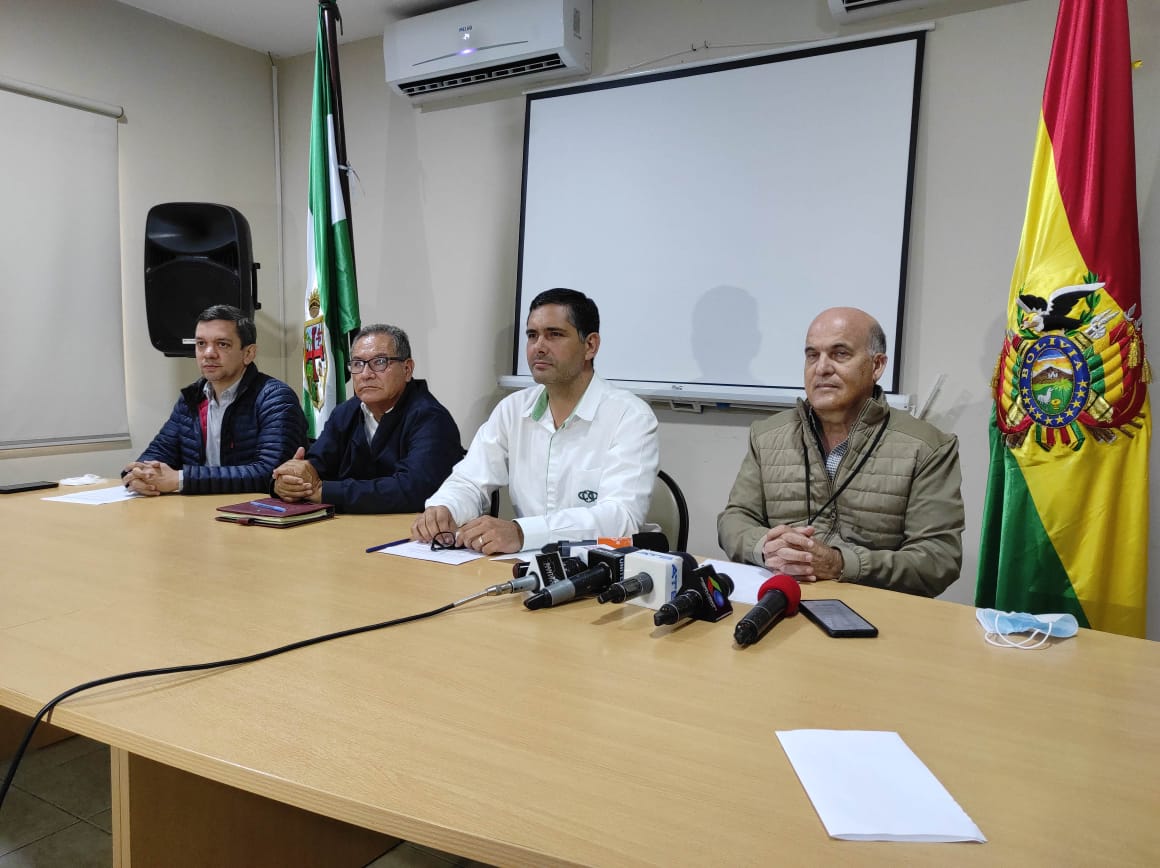 CAO respalda al Senasag para realizar control permanente al expendio de insumos agropecuarios