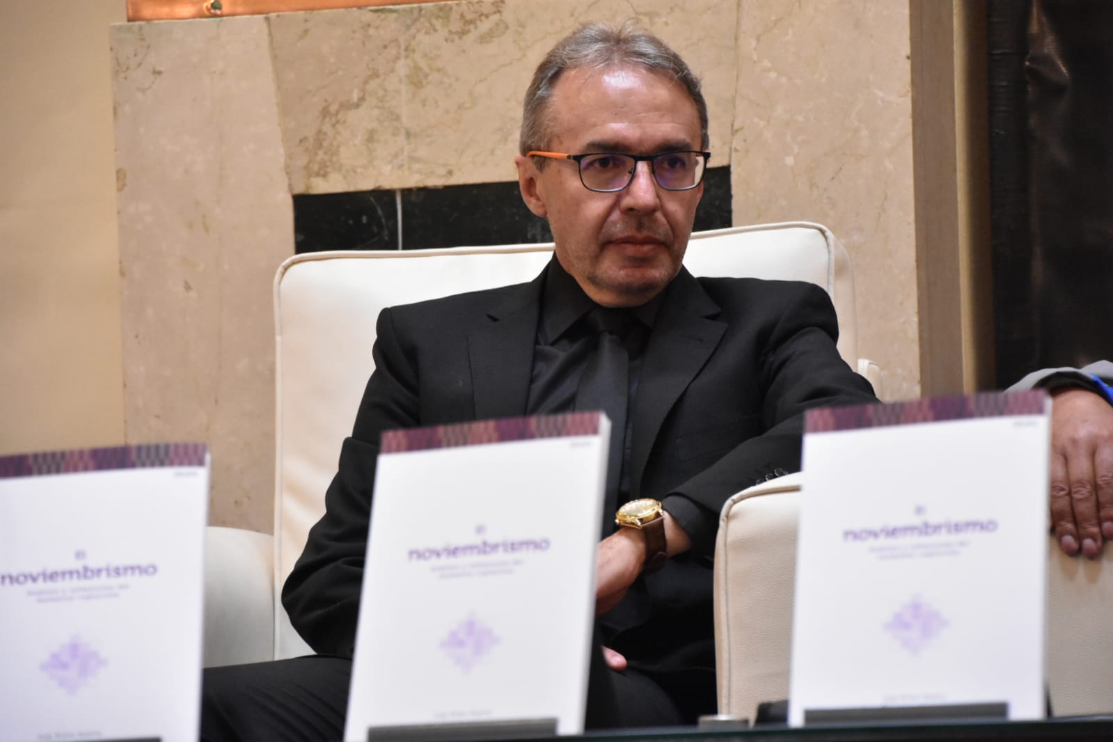 Libro “El noviembrismo” estará disponible desde el jueves en la Feria Internacional del Libro de La Paz