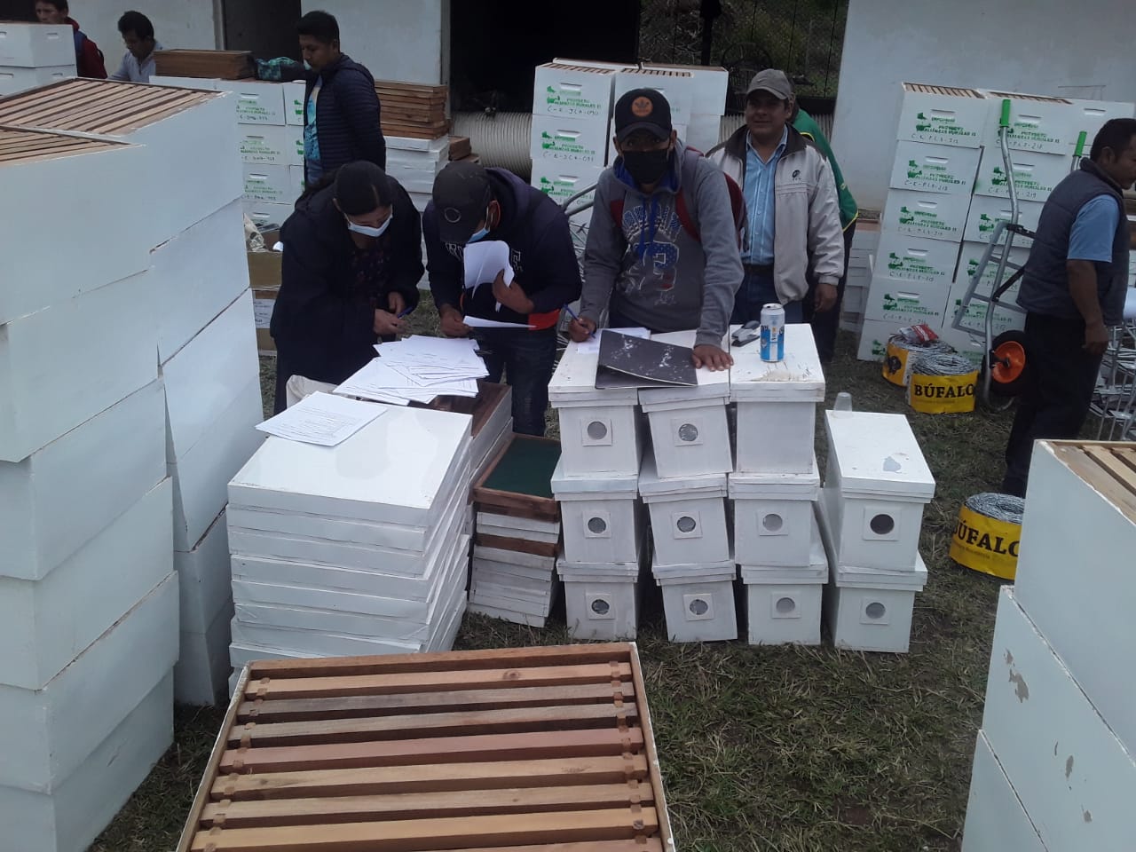 Gobierno incentiva producción de miel en Chuquisaca con una inversión de Bs 448.761
