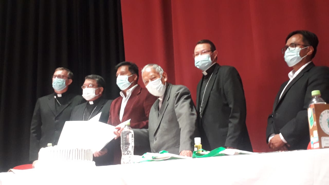 Ministerio de Educación e Iglesia Católica firman convenio para fortalecer la formación integral de los estudiantes