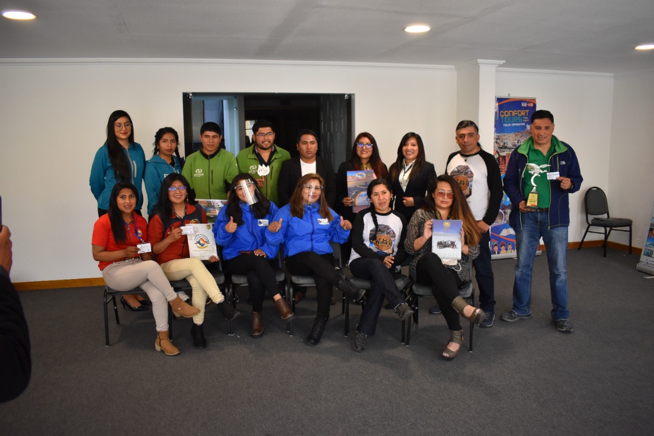 Empresas de turismo incentivan a los viajeros a vacunarse para obtener descuentos y bonos