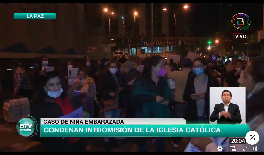 Colectivos de mujeres protestan en puertas de la Conferencia Episcopal por el caso de niña embarazada