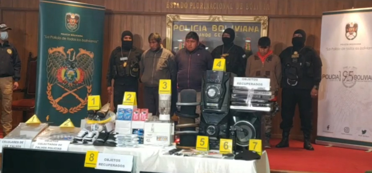 La Paz: Policía desbarata un “clan criminal internacional” dedicado al robo, trasformación y venta de vehículos