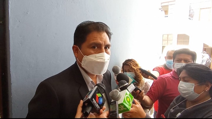 Ministro de Salud pide deponer movilizaciones y aunar fuerzas contra el COVID-19
