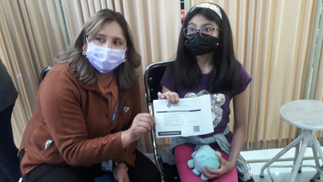Ministerio de Salud y Unifranz habilitan puntos de vacunación para adolescentes de 12 a 17 años