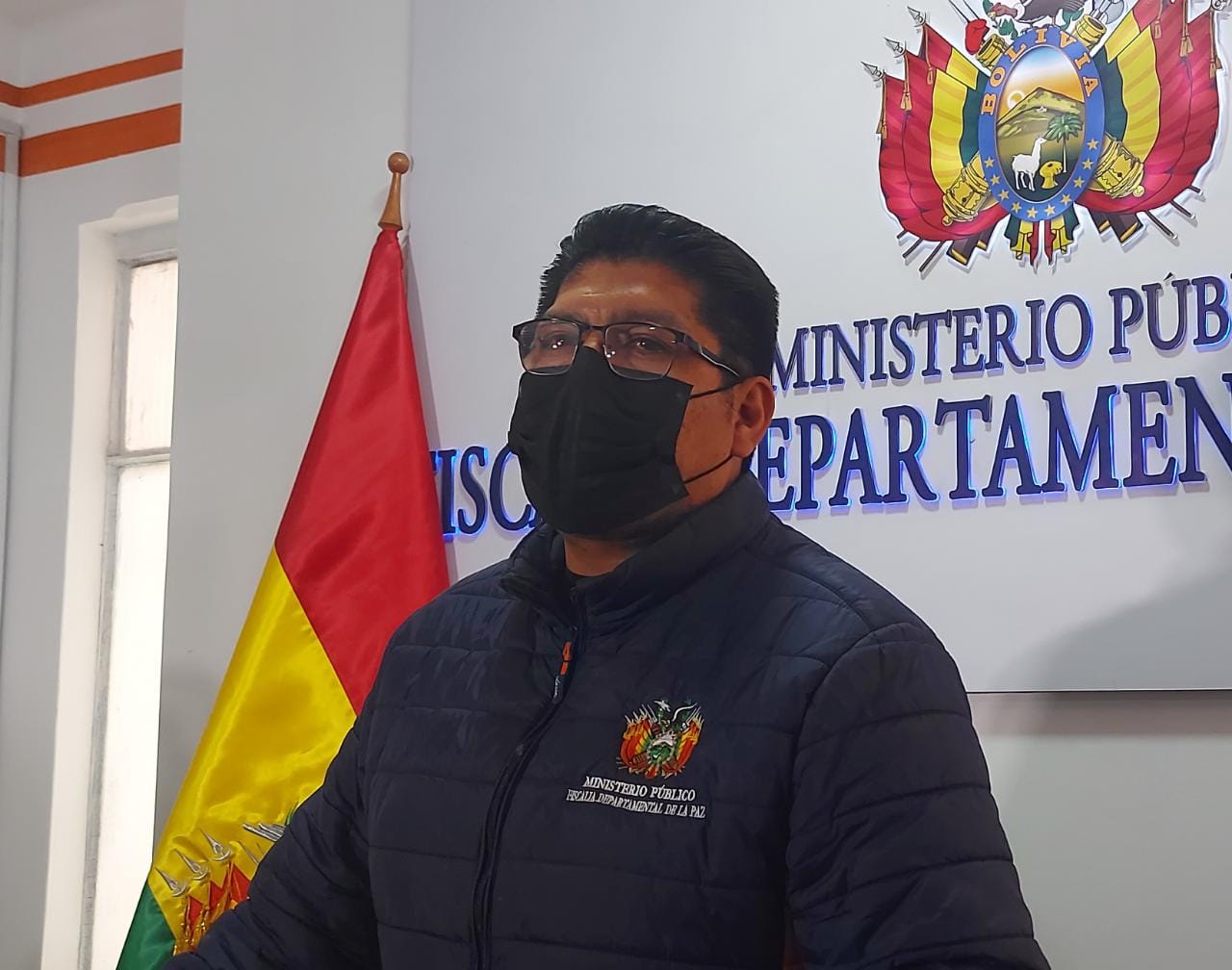 Fiscalía pedirá detención preventiva del quinto aprehendido por el caso de contratos fantasmas en la CNS