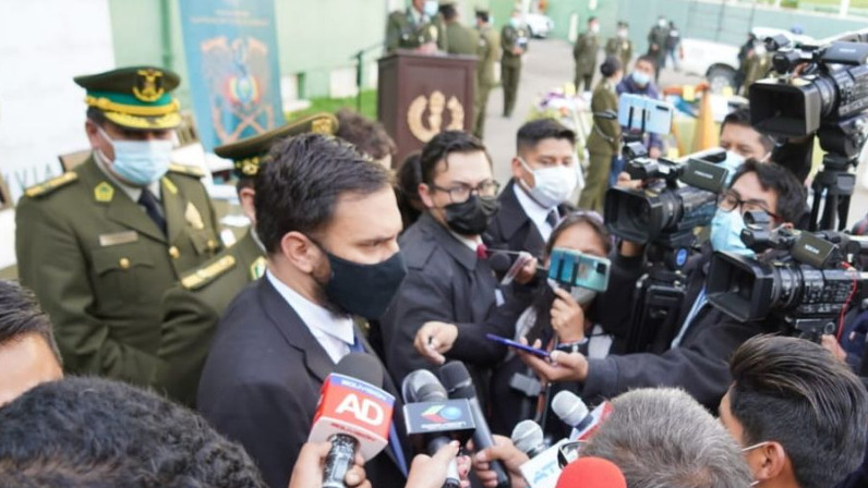 Ministro de Gobierno asevera que no se registran bloqueos en el departamento de La Paz