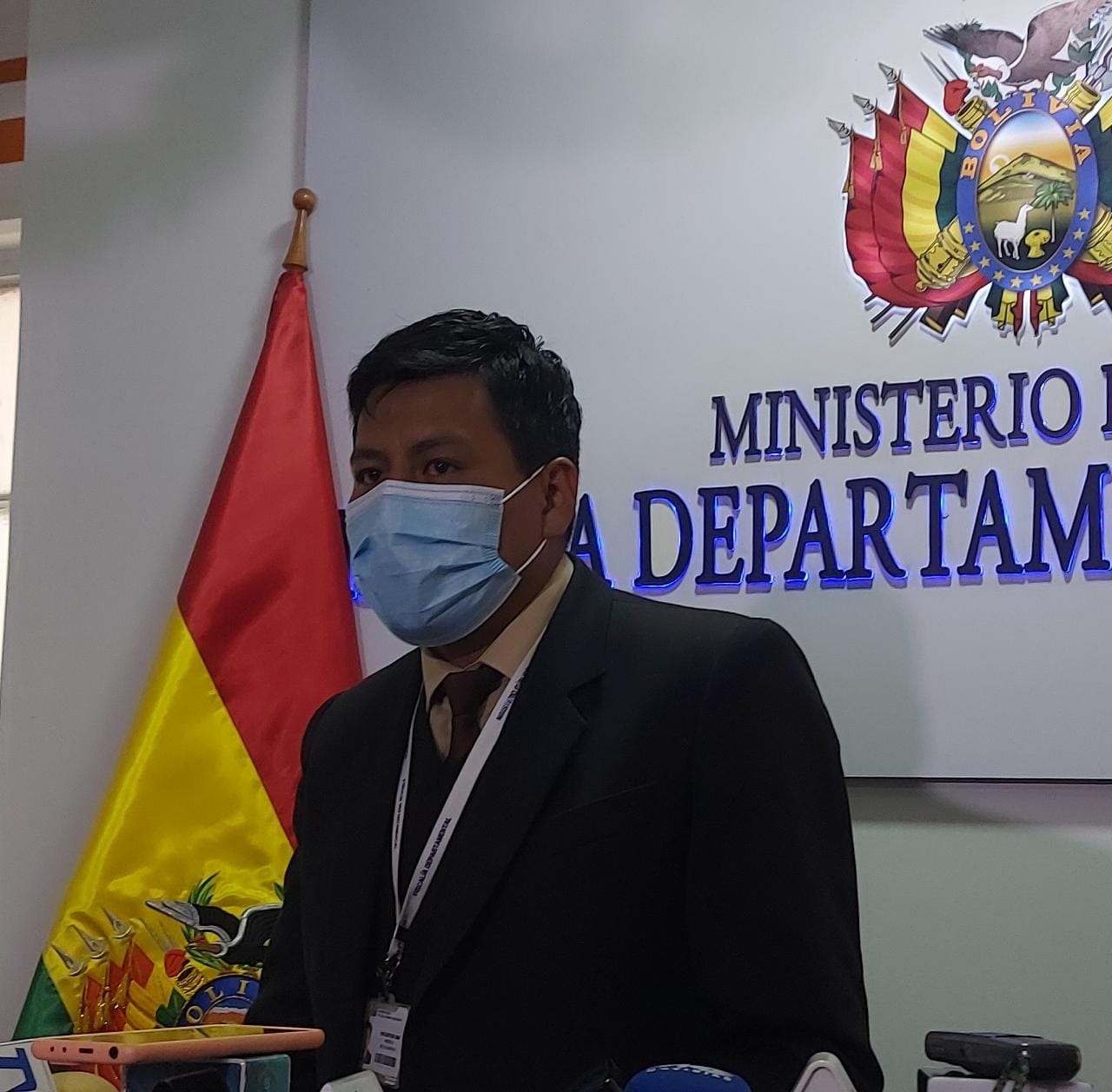 Envían a la cárcel a mujer implicada en desvío de recursos económicos de Entel