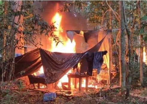 FELCN destruye laboratorio de cocaína y aprehende a cuatro sujetos en Santa Cruz