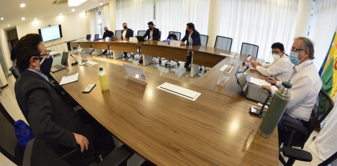 Empresa brasileña y YPFB conversan sobre oportunidades de negocio en energía y gas natural