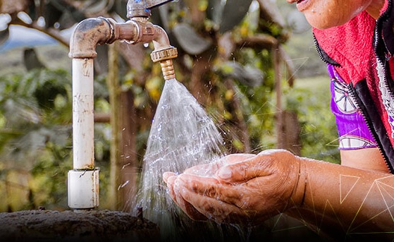 Se prohíbe el uso inapropiado de agua potable en Carnaval en el país