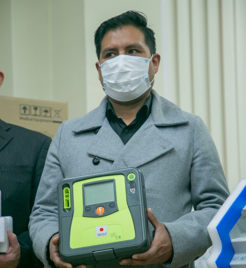 Auza califica de “demagógicas y mentirosas” las declaraciones de Arias y le pide que deje de atribuirse logros sobre vacunación