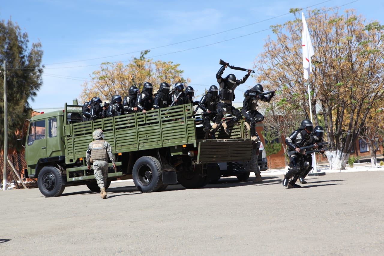 Más de Bs 1 millón en mercadería de contrabando fue comisada por el Área Naval de la Armada