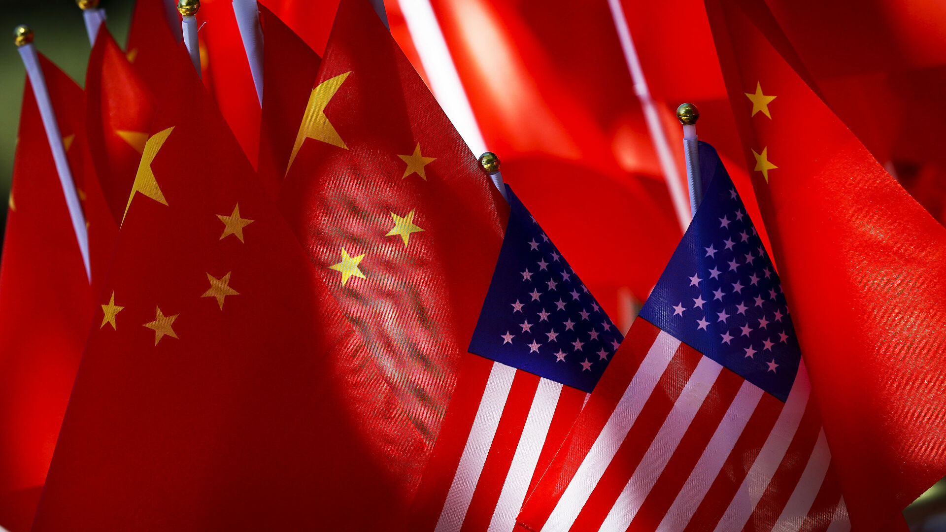 China critica a Estados Unidos por usar vacunas como señuelos anti-China