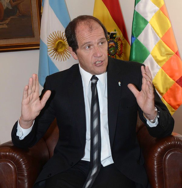 Embajador argentino en Bolivia: “Macri mandaba armas para matar bolivianos e incluso argentinos”