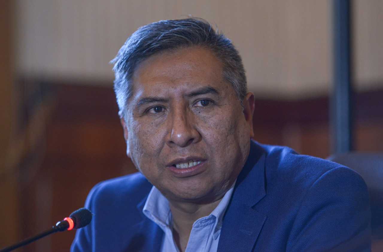 Canciller desmiente acuerdo de explotación de litio con Rusia