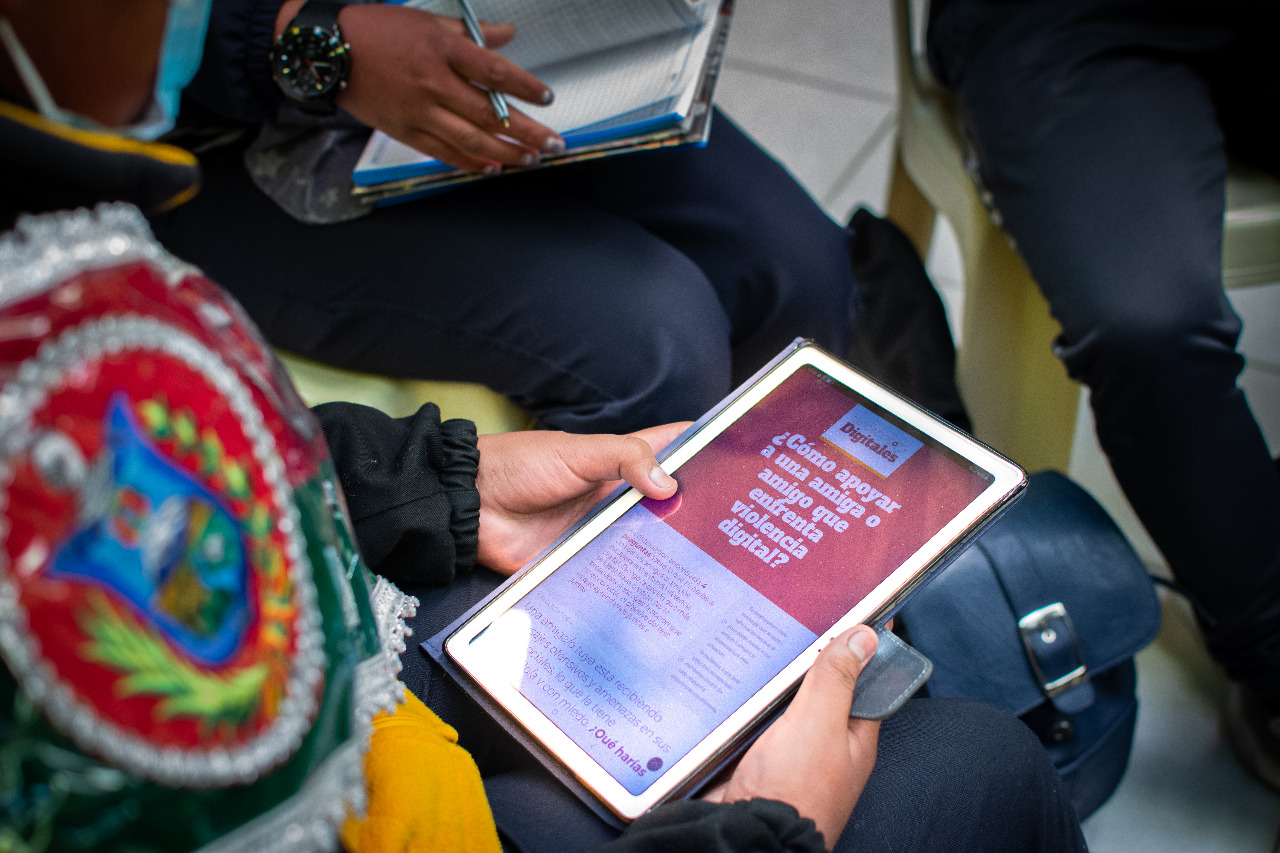 Lanzan la plataforma #CuidadosDigitales para promover la navegación segura en internet