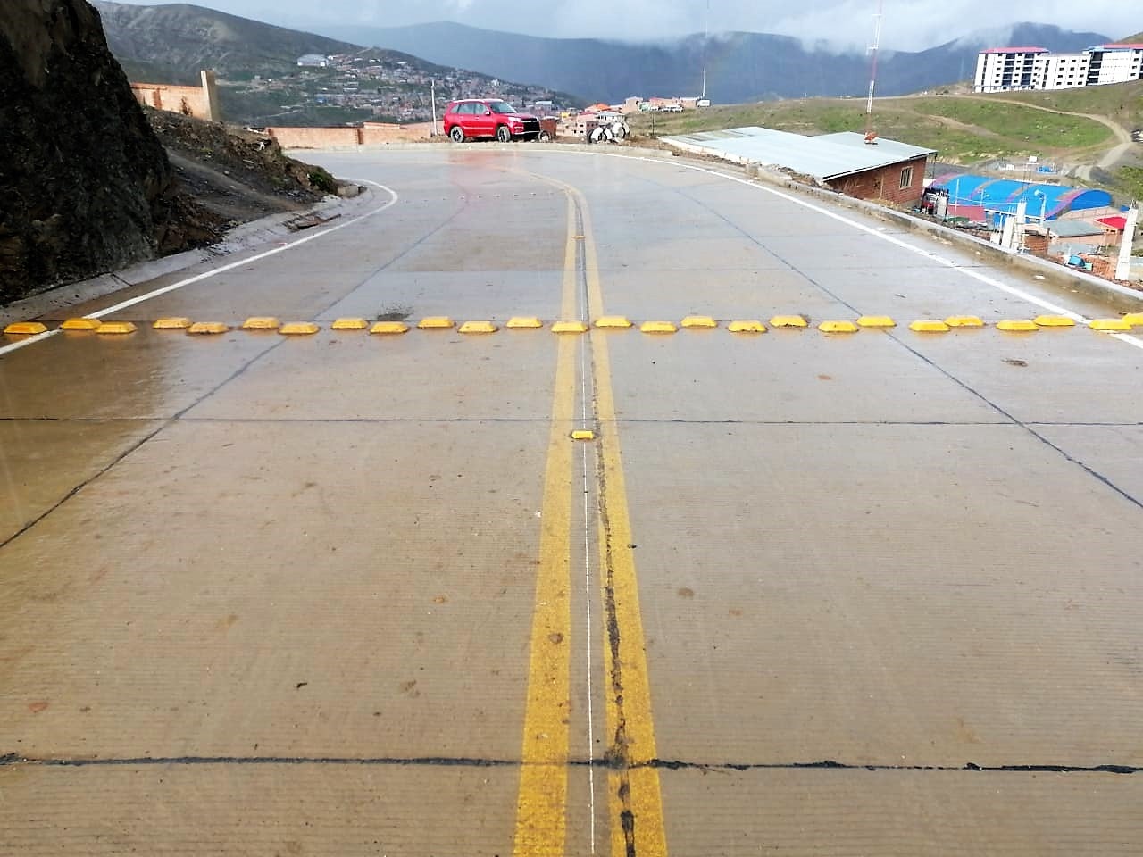 FNDR reporta conclusión del pavimentado Curva – Tranca Pinaya en Colquiri