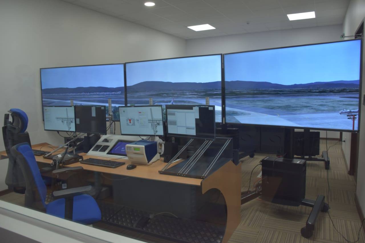 Reportan 84% de avance en construcción del Comando de Seguridad y Espacio Aéreo en Cochabamba